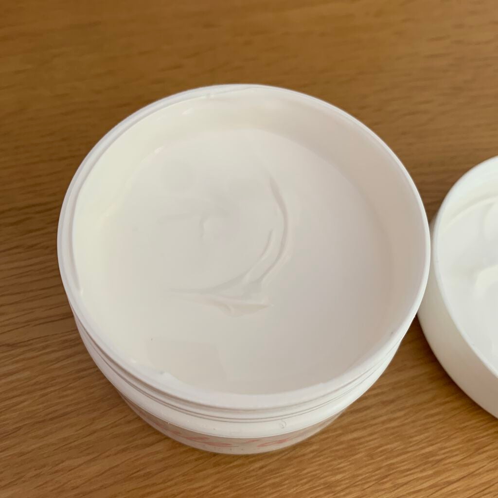 ミルクホワイトクリーム/Laule'a/フェイスクリームを使ったクチコミ(2枚目)