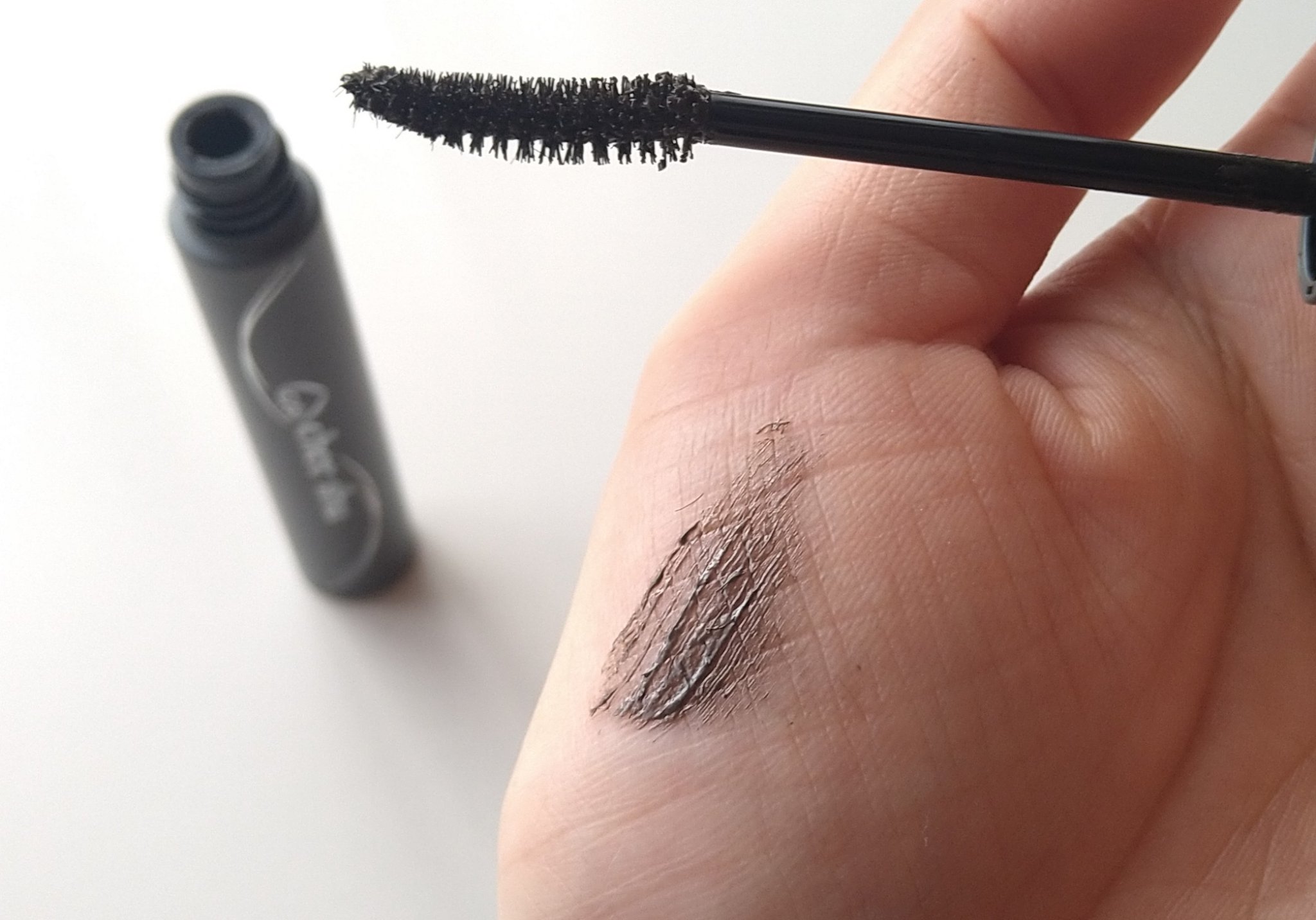 ヌーディズムマスカラ 02 ニュアンスアッシュ(アッシュ)/chee shu/マスカラを使ったクチコミ（3枚目）