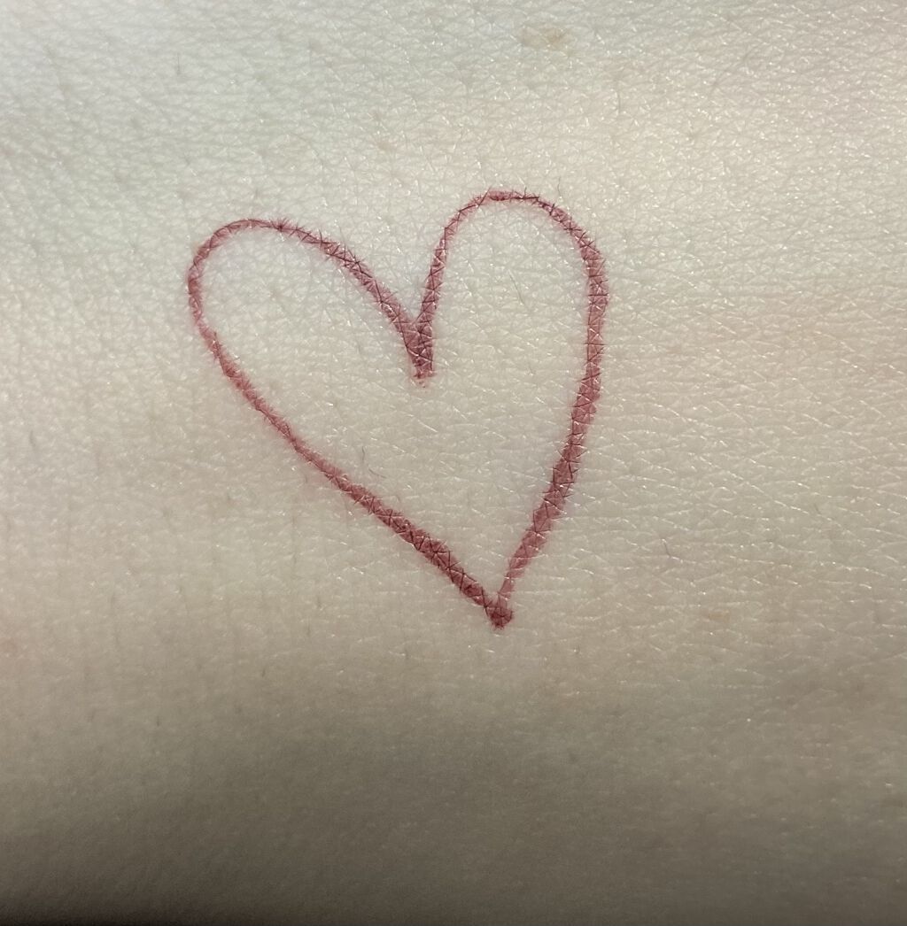 スキルレスライナー/LUMIURGLAS/リキッドアイライナーを使ったクチコミ（2枚目）