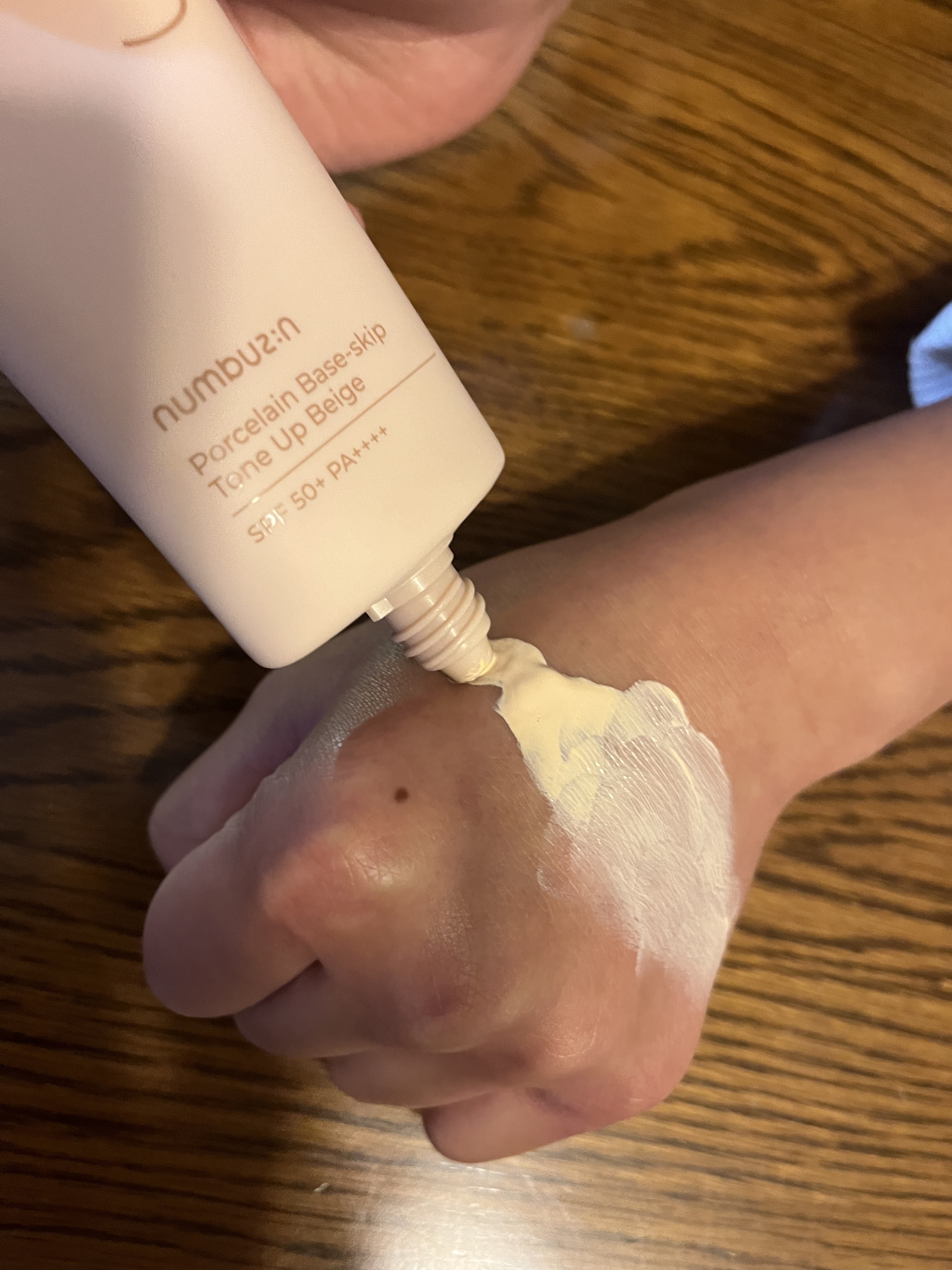 3番 ノーファンデ陶器肌トーンアップクリーム/numbuzin/化粧下地を使ったクチコミ（1枚目）