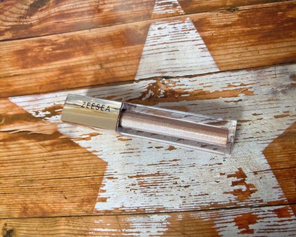 ダイヤモンドシリーズ 星空リキッドアイシャドウ/ZEESEA/リキッドアイシャドウを使ったクチコミ(1枚目)