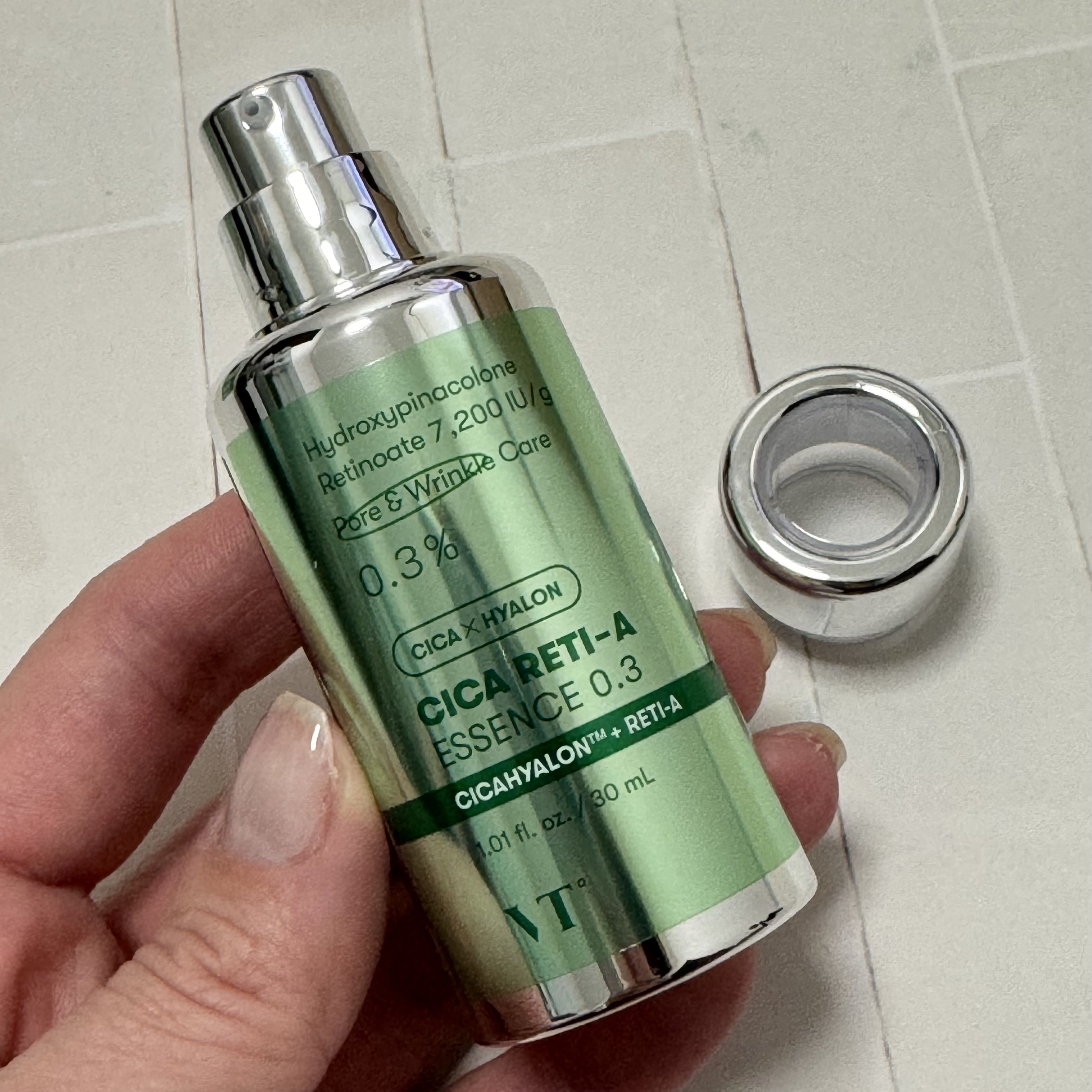 シカレチA エッセンス0.3/VT/美容液を使ったクチコミ（2枚目）