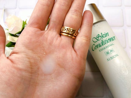 薬用スキンコンディショナーエッセンシャル N/ALBION/化粧水を使ったクチコミ(4枚目)