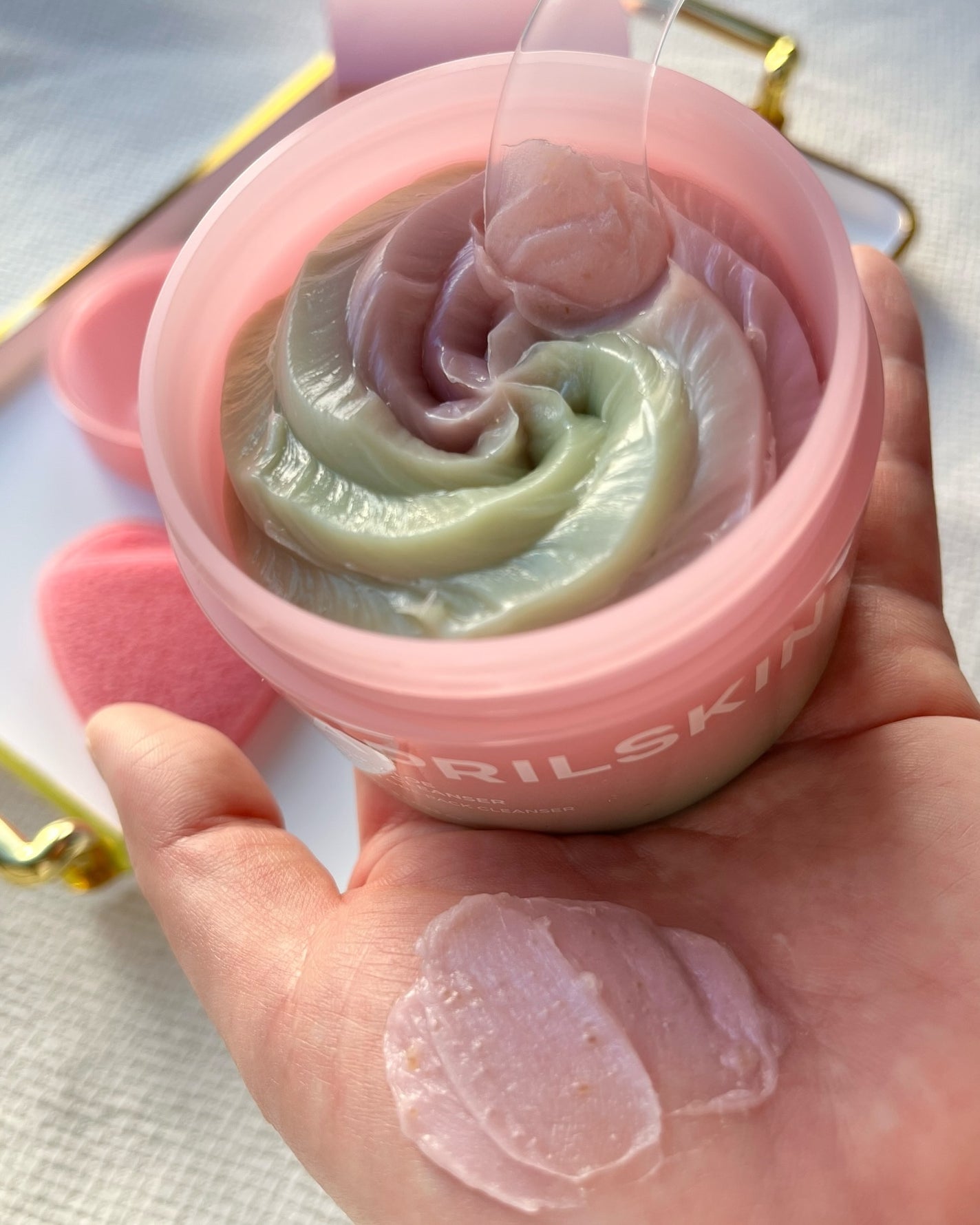 ハートクレンジングパフ/APRILSKIN/その他スキンケアグッズを使ったクチコミ(2枚目)