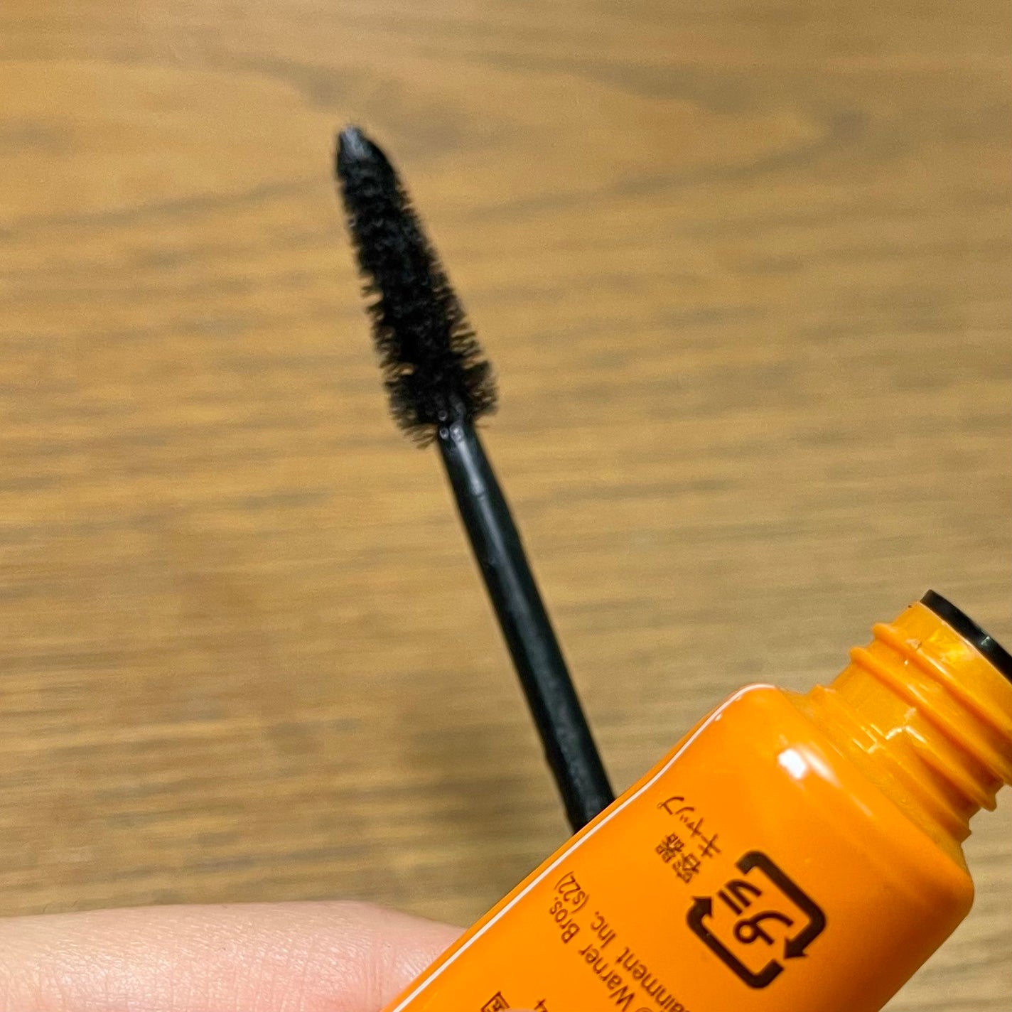 アピュー BORN TO BE マッドプルーフ フィクシングマスカラ LV.1 クリスタル TWEETYデザイン/A’pieu/マスカラ下地を使ったクチコミ(2枚目)