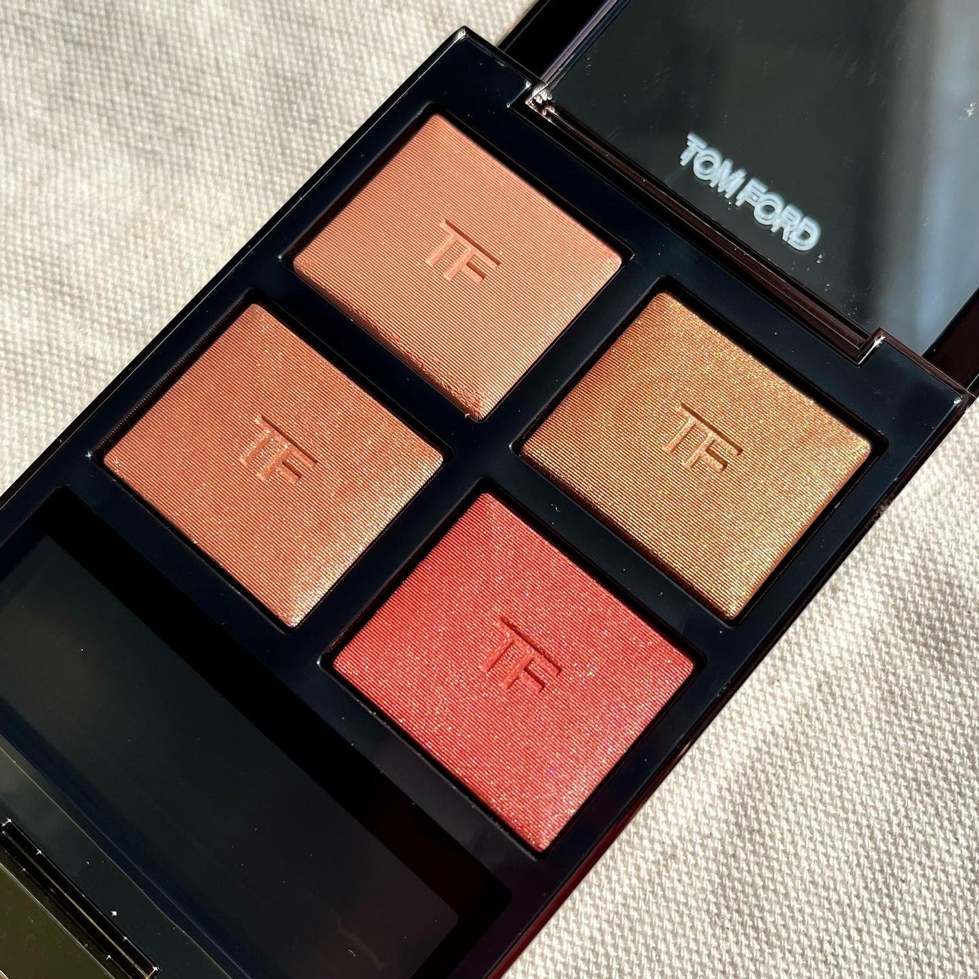 アイ カラー クォード/TOM FORD BEAUTY/アイシャドウパレットを使ったクチコミ(2枚目)