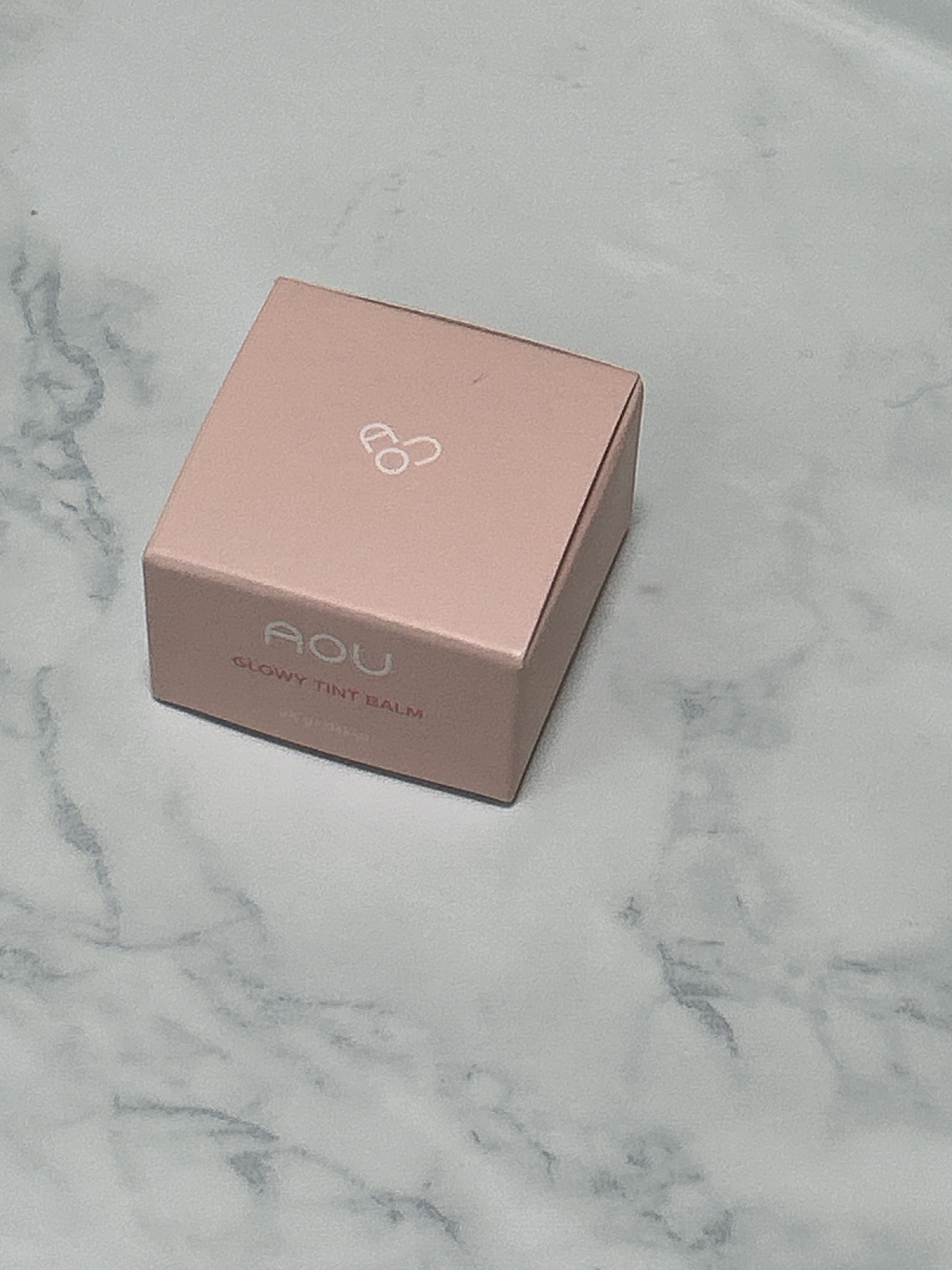 GLOWY TINT BALM/AOU/リップグロスを使ったクチコミ（1枚目）