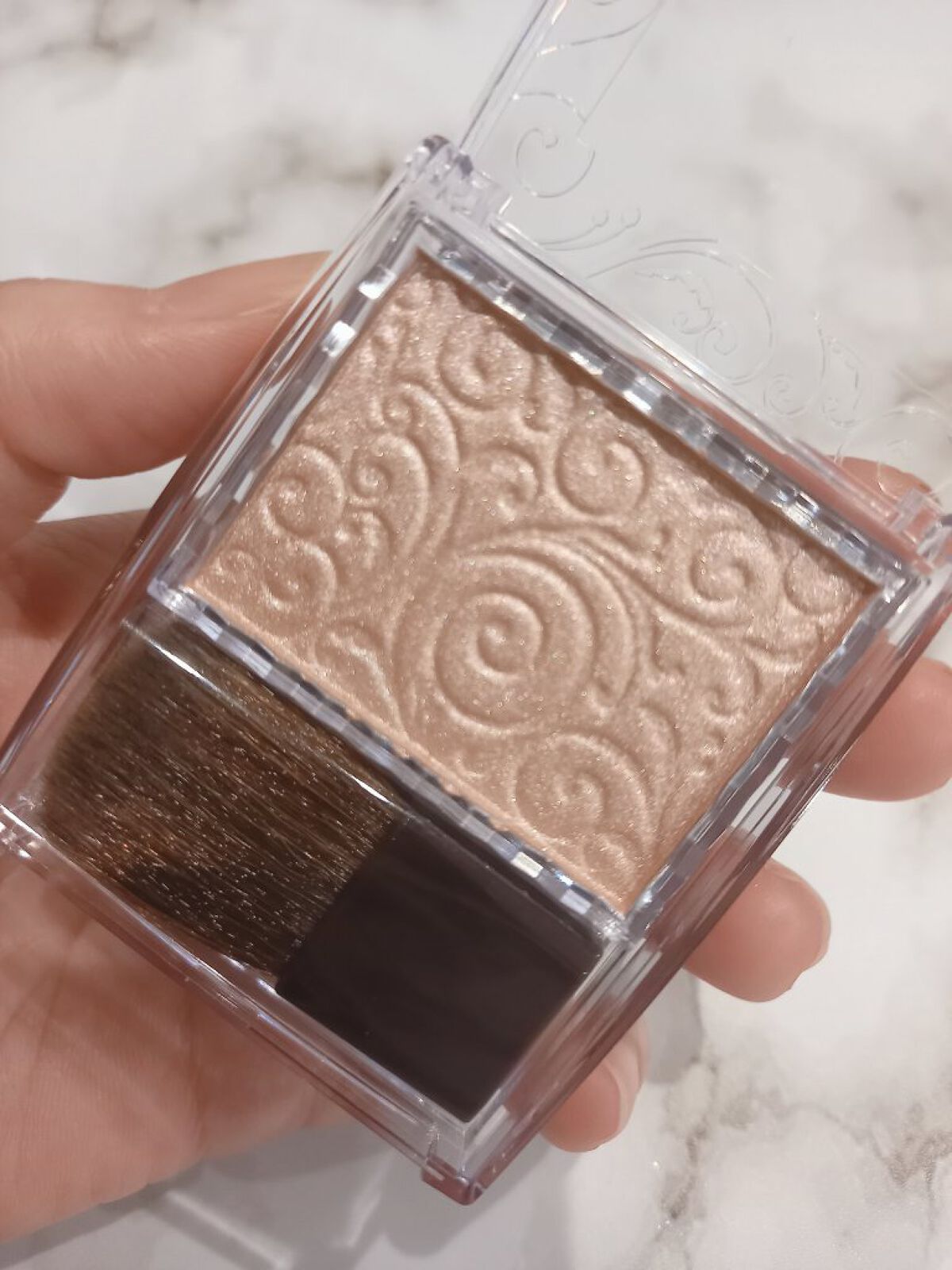 パールグロウハイライト/CEZANNE/パウダーハイライトを使ったクチコミ（2枚目）