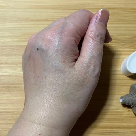 ハンデコルテ/キユートピア/ネック・デコルテケアを使ったクチコミ（3枚目）