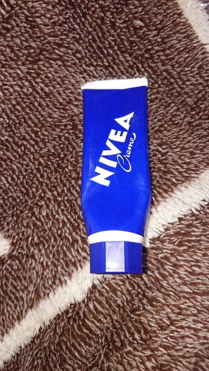 モイストピュアカラーリップ/ニベア/リップクリームを使ったクチコミ(1枚目)