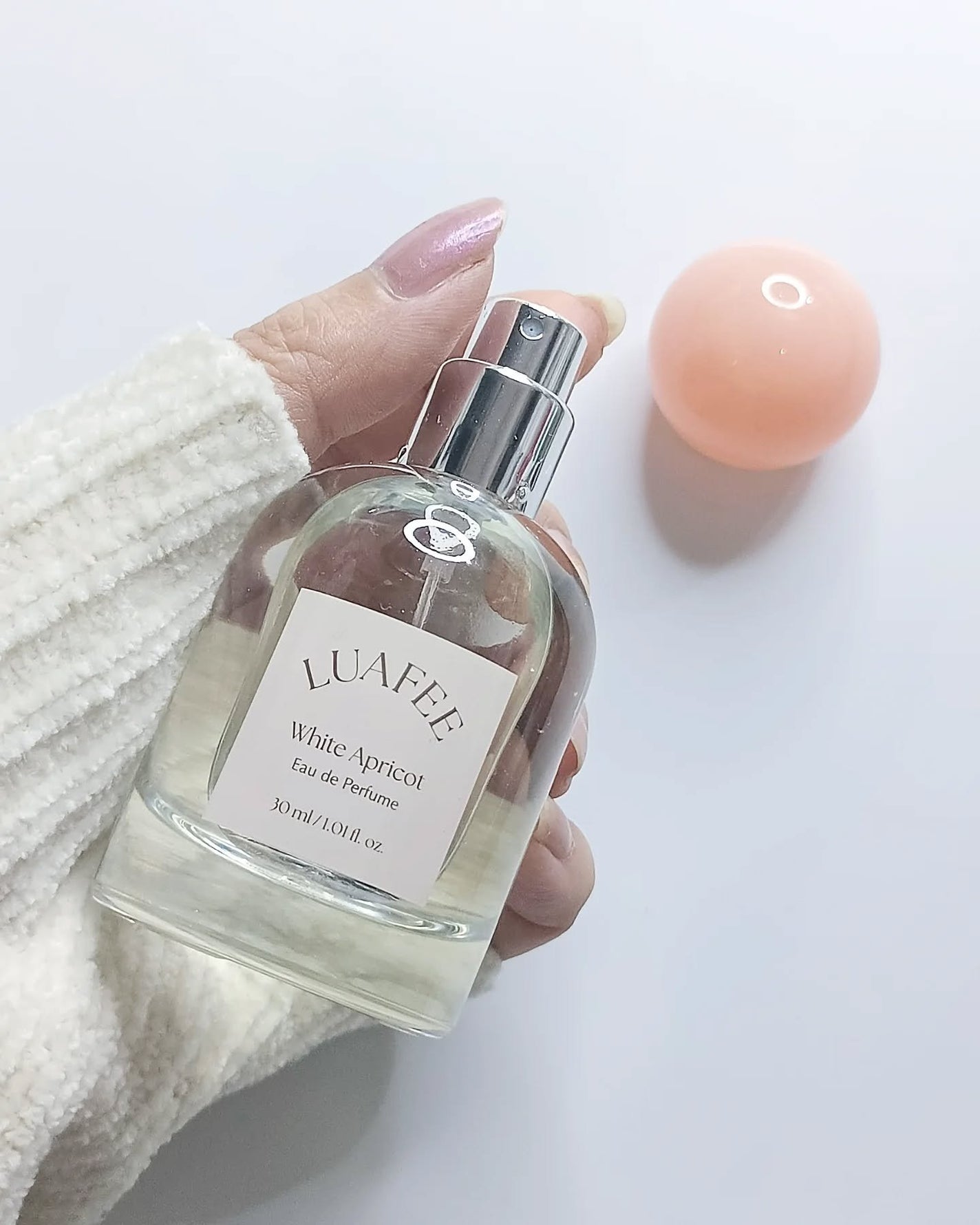 ホワイトアプリコット/LUAFEE/香水(レディース)を使ったクチコミ(2枚目)