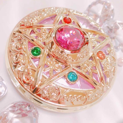 シャイニングムーンパウダー2020 Limited Edition/ミラクルロマンス/プレストパウダーを使ったクチコミ(1枚目)