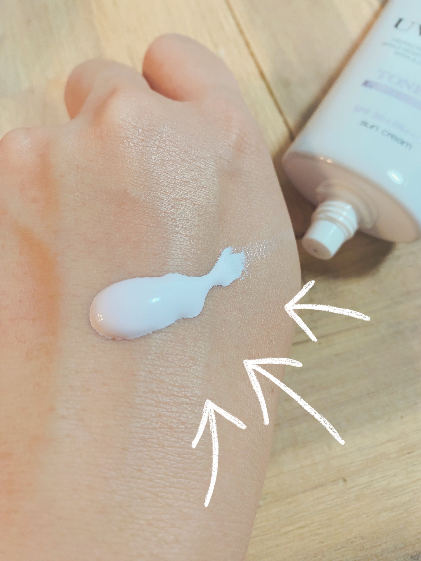 ダルバ ウォータフル トーンアップ サンクリーム(パープル)/ダルバ/日焼け止めクリームを使ったクチコミ(2枚目)