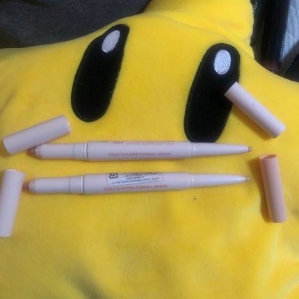 シュガー トゥインクル デュオ アイ スティック/PERIPERA/スティックアイシャドウを使ったクチコミ(2枚目)