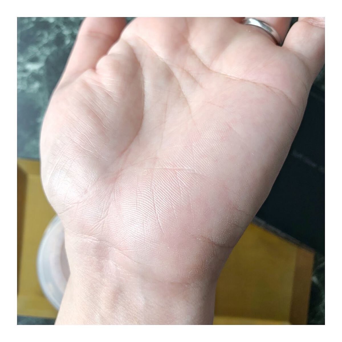 インビジブル エッセンス ルースパウダー グロウ/ADDICTION/ルースパウダーを使ったクチコミ(4枚目)