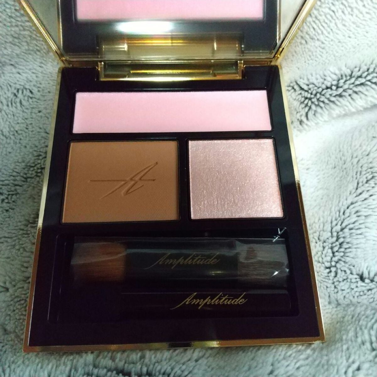 コンスピキュアス アイズ/Amplitude/アイシャドウパレットを使ったクチコミ(4枚目)