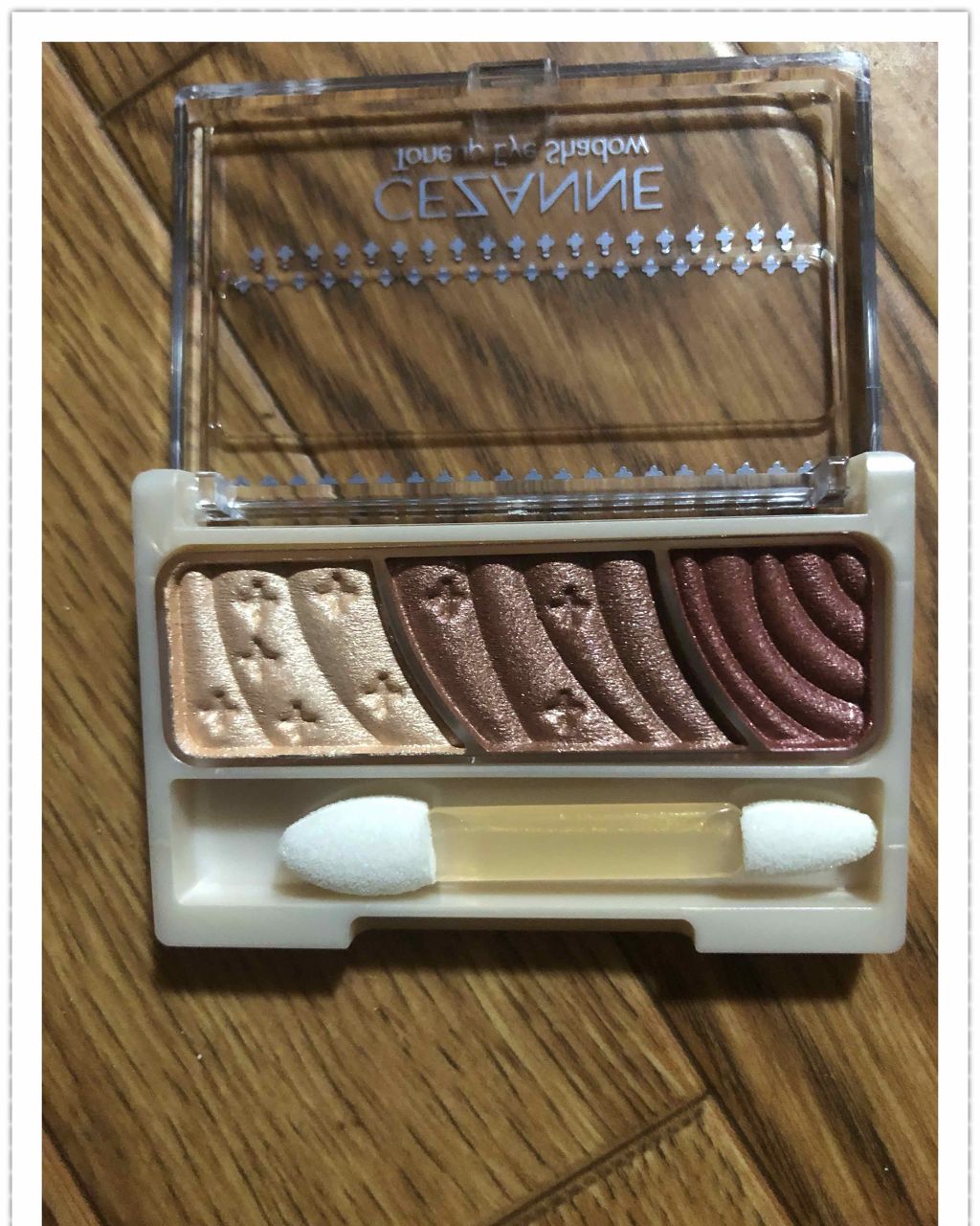 トーンアップアイシャドウ/CEZANNE/アイシャドウパレットを使ったクチコミ(4枚目)