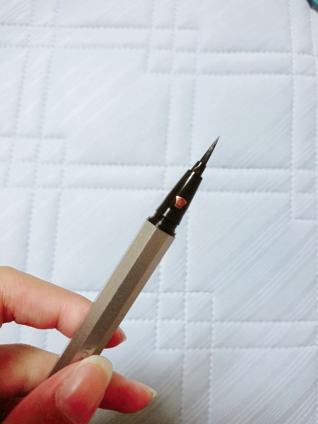 モテライナー リキッド/UZU BY FLOWFUSHI/リキッドアイライナーを使ったクチコミ(2枚目)