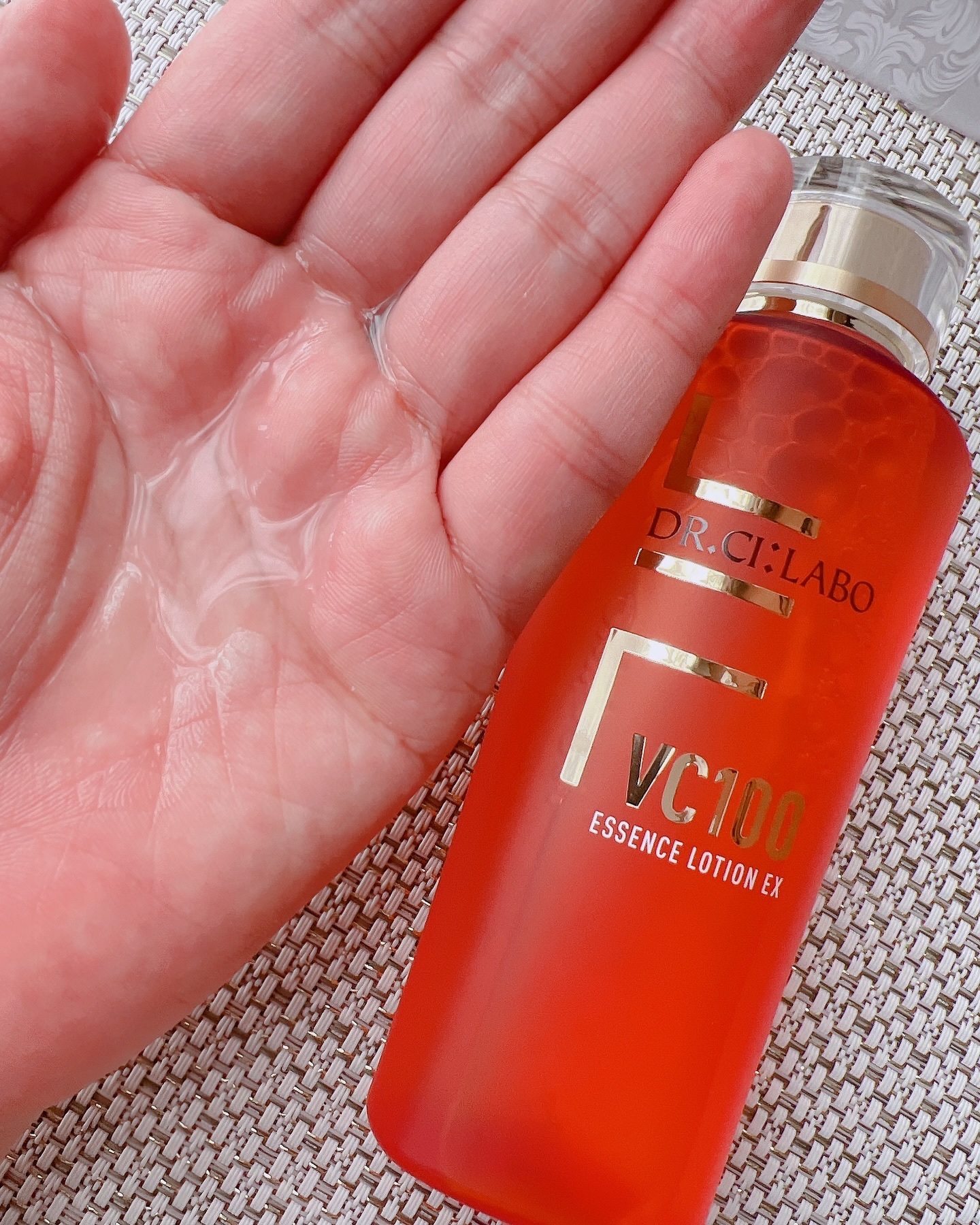VC100エッセンスローション EX/ドクターシーラボⓇ/化粧水を使ったクチコミ（3枚目）