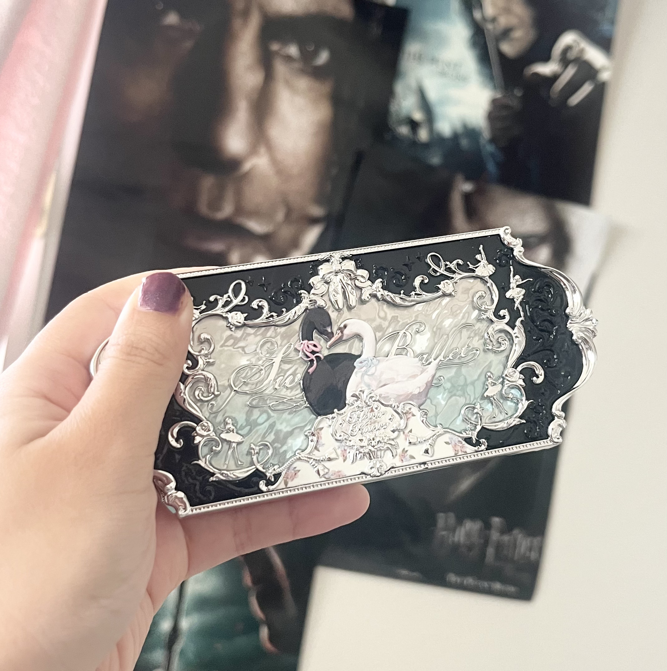 フラワーノーズスワンバレエシリーズ アイシャドウパレット/FlowerKnows/アイシャドウパレットを使ったクチコミ（1枚目）