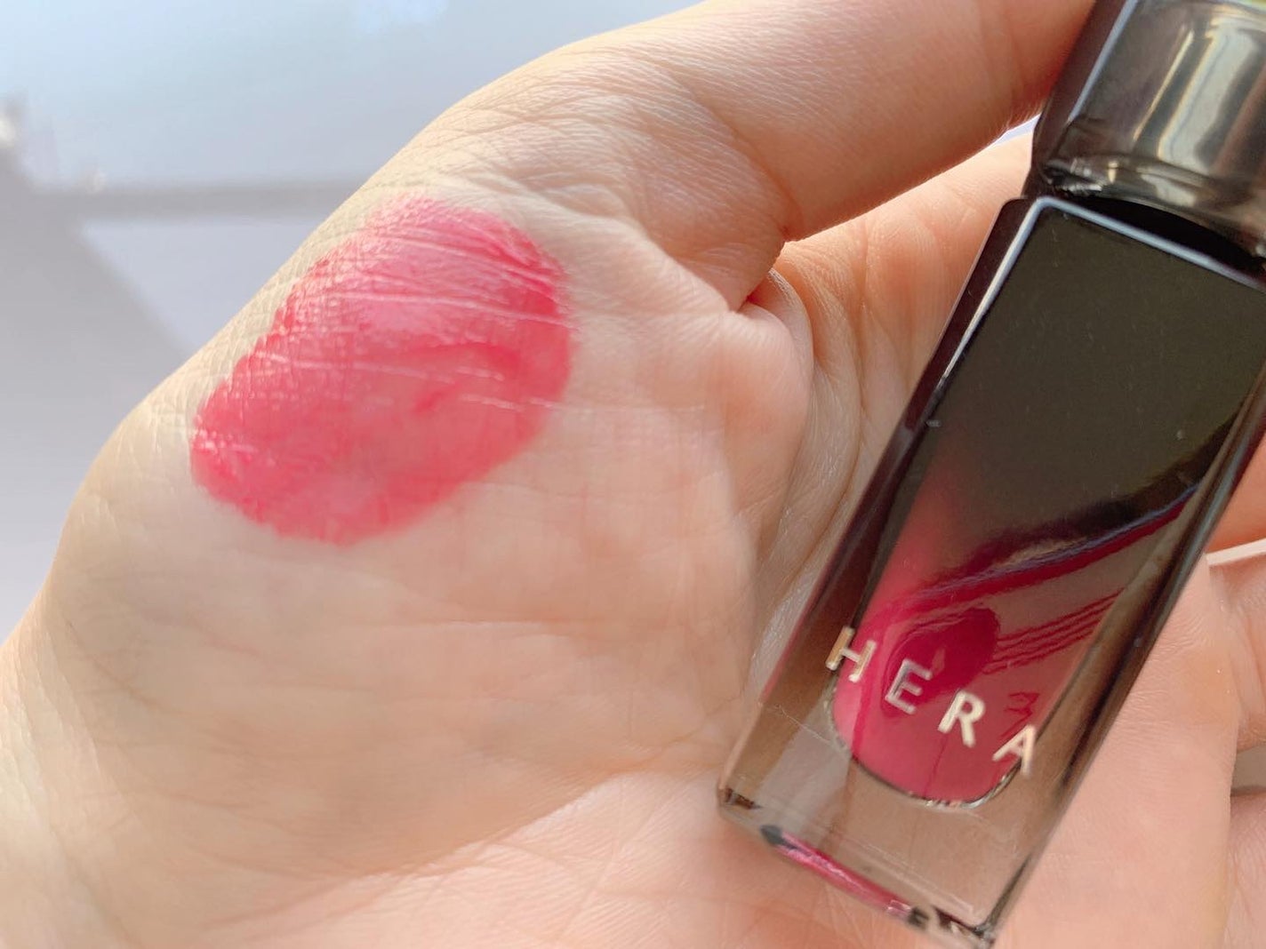 センシュアル フィッティング グロウ ティント/HERA/リップティントを使ったクチコミ(4枚目)