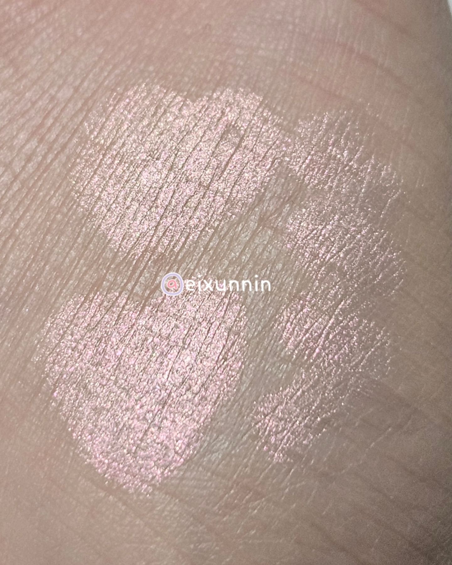 グリッツロングウェアスティックシャドウ/wakemake/パウダーアイシャドウを使ったクチコミ（3枚目）