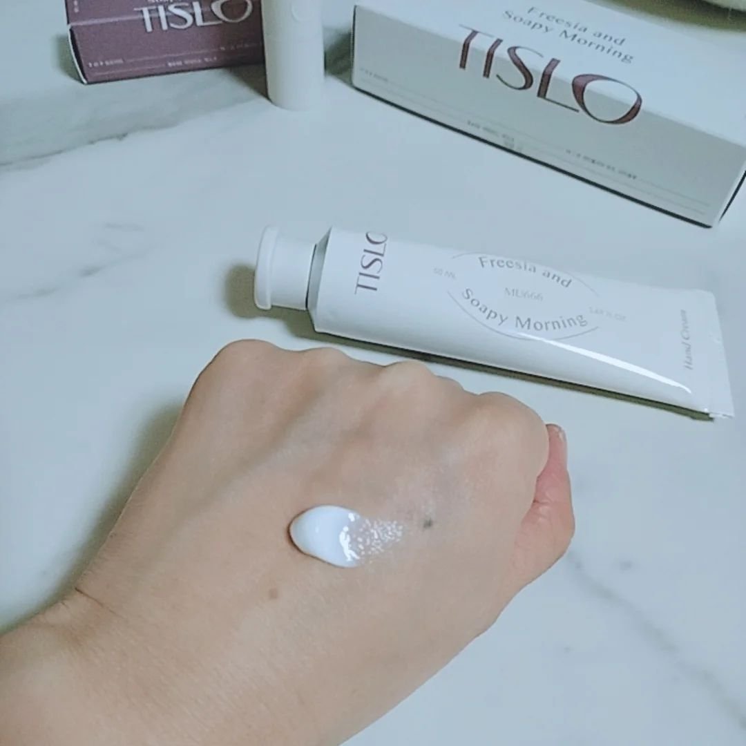 Cedarwood and Quiet Moment/Perfume Stick/TISLO/練り香水を使ったクチコミ（3枚目）