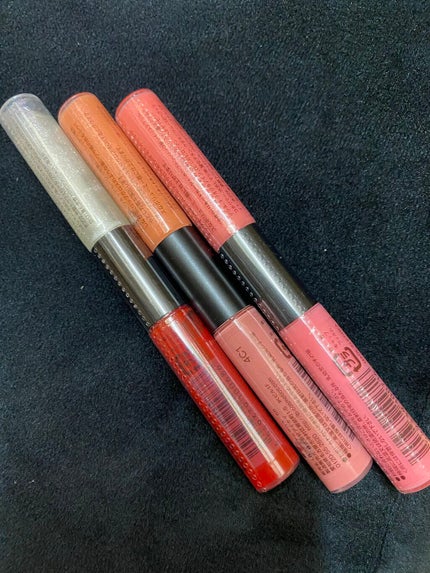 リサ・ラーソン♡クッションファンデマニア on LIPS 「#lb(エルビー)#ダブルエンドリップ#グロスリップなのでなか..」(4枚目)