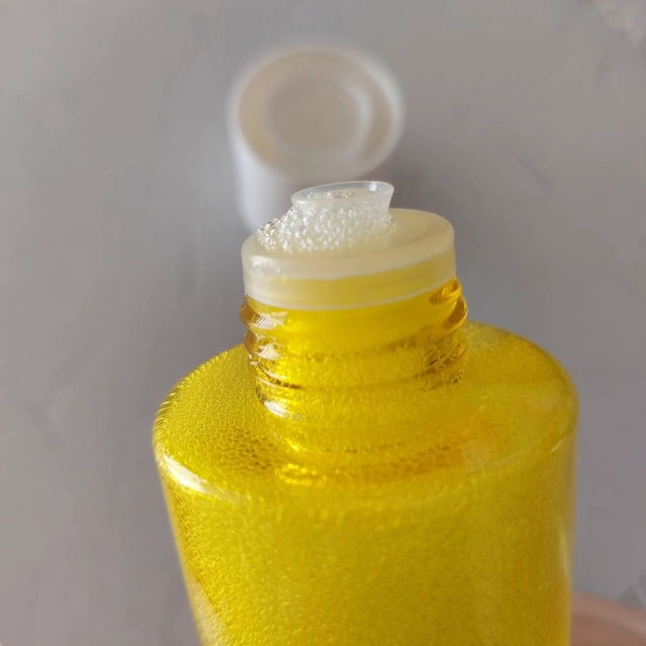 暁子 on LIPS 「ナノバブルケアで毛穴ケア。ボトルを振るだけで発生する超微細な泡..」(4枚目)