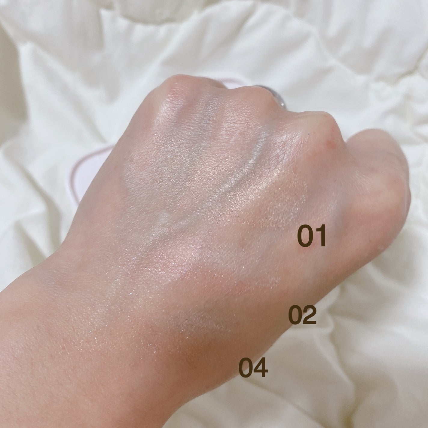 アイカラー/media luxe/アイシャドウパレットを使ったクチコミ(4枚目)