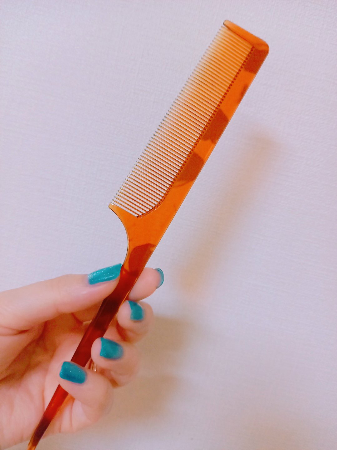 DAISO ヘアコームのクチコミ「　　　　　　　DAISO　ヘアコーム

みなさん、こんばんは☺️
今回は、DAISO　ヘアコー.....」（2枚目）