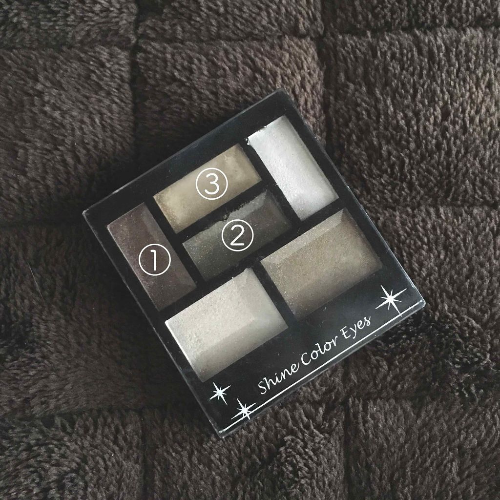 エルファー シャインカラーアイズ/DAISO/アイシャドウパレットを使ったクチコミ（1枚目）