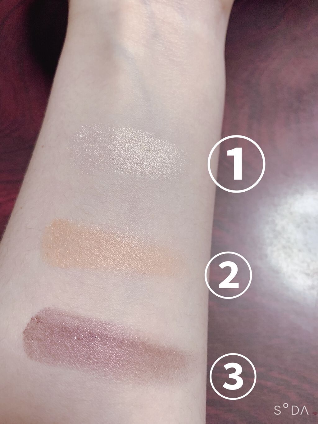 トーンアップアイシャドウ/CEZANNE/アイシャドウパレットを使ったクチコミ（2枚目）