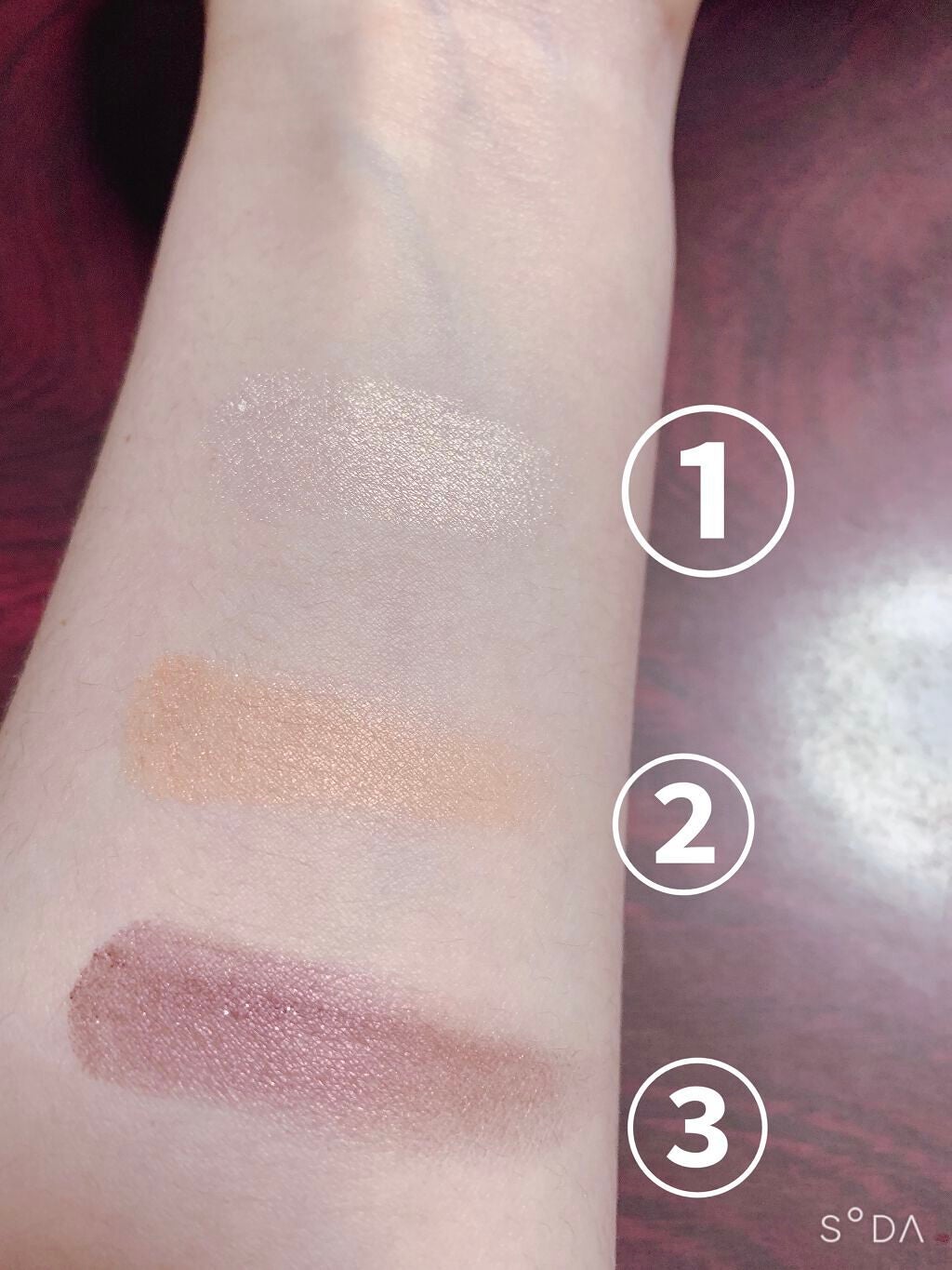 トーンアップアイシャドウ/CEZANNE/アイシャドウパレットを使ったクチコミ(2枚目)