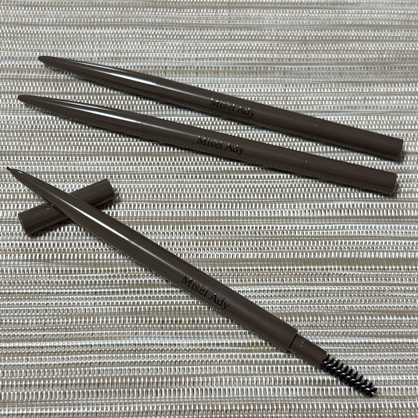 パウダリーアイブロウペンシル スリム/ミゼルエディ/アイブロウペンシルを使ったクチコミ(4枚目)