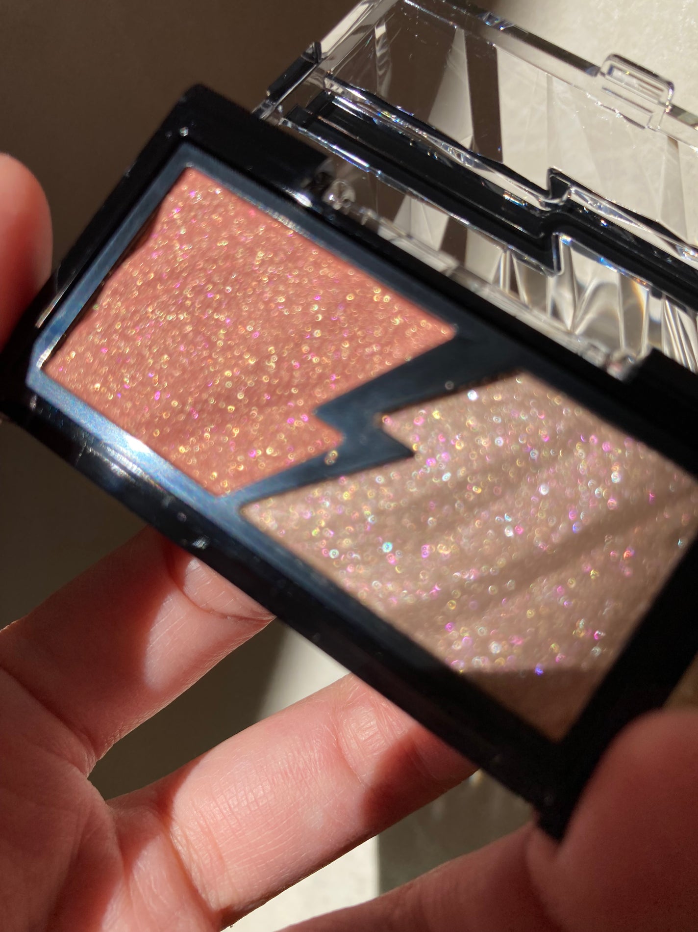 エレクトリックショックアイズ /KATE/アイシャドウパレットを使ったクチコミ(1枚目)