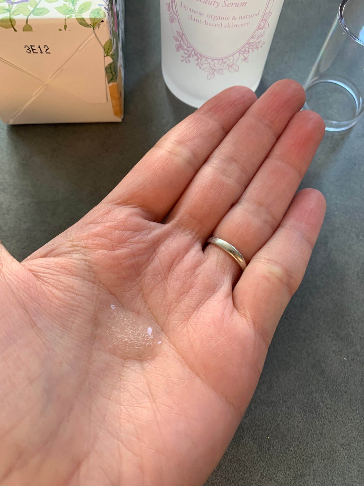 2層式美容液 /ハッピーナチュラル/美容液を使ったクチコミ(2枚目)