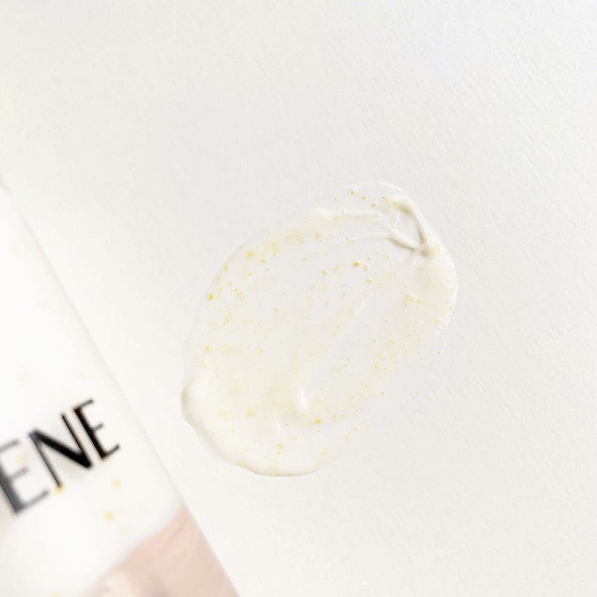 パンテーン エフォートレス クイック リペアー カプセル ヴィタミルク(洗い流さないトリートメント）/パンテーン/ヘアミルクを使ったクチコミ（3枚目）