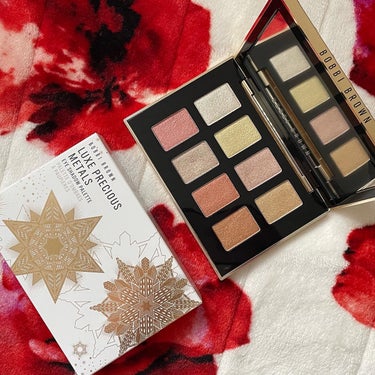 リュクス プレシャス メタルズ アイシャドウ パレット/BOBBI BROWN/アイシャドウパレットを使ったクチコミ（1枚目）