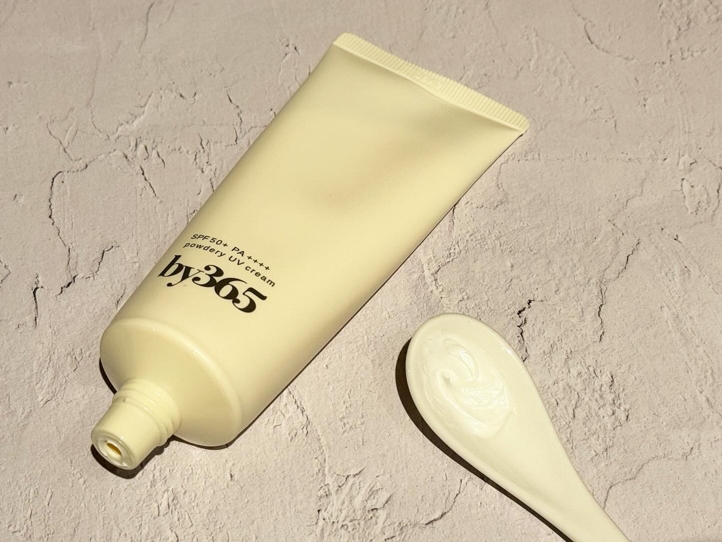 by365 パウダリーUVクリーム/ナリスアップ/日焼け止めクリームを使ったクチコミ(2枚目)
