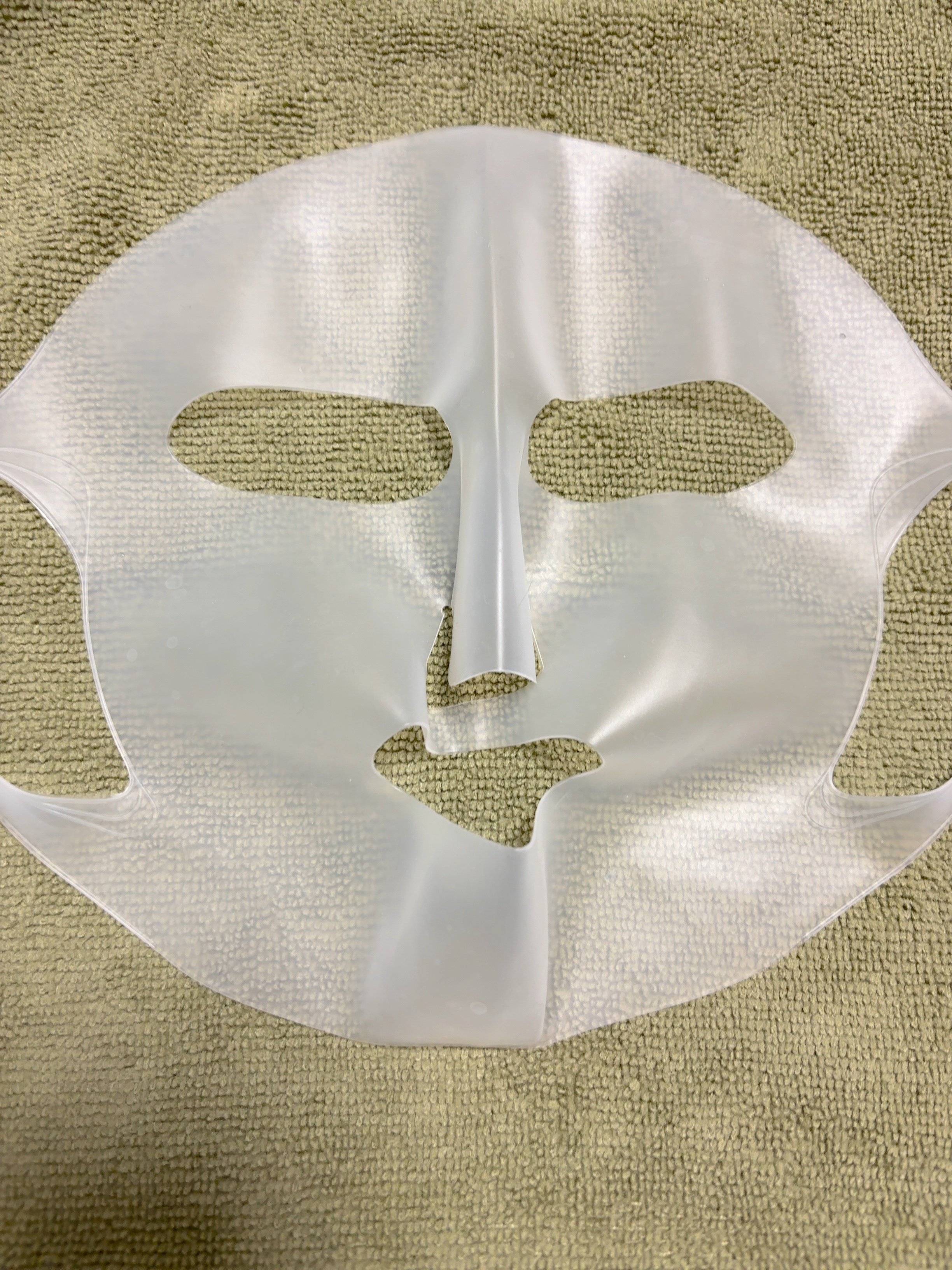 シリコーン潤マスク 3D ホワイト/DAISO/その他スキンケアグッズを使ったクチコミ（2枚目）