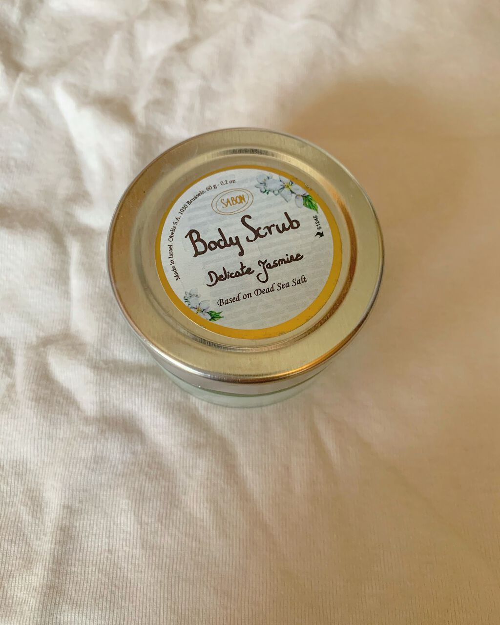 ボディスクラブ デリケート・ジャスミン 600g(FLORAL BLOOMING Limited Collection)/SABON/ボディスクラブを使ったクチコミ（1枚目）