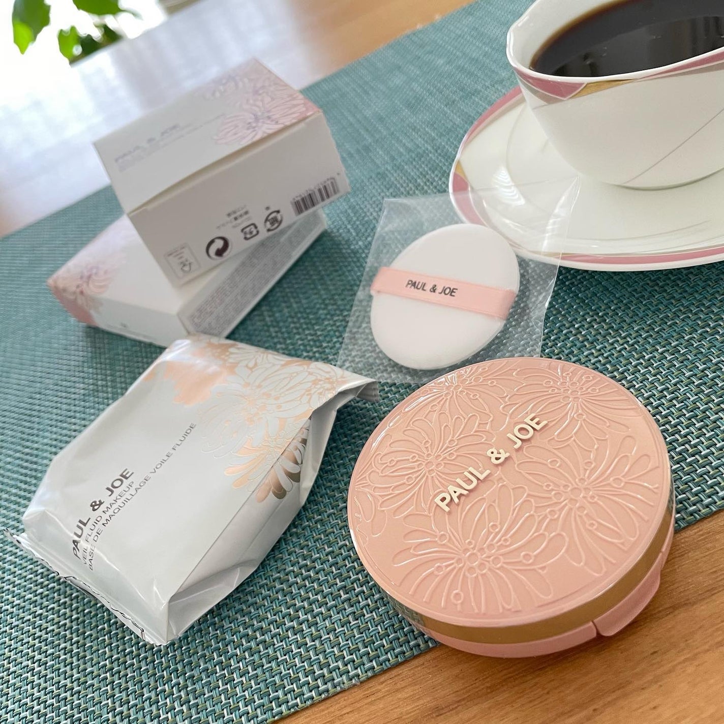 シースルー ヴェール コンパクト/PAUL & JOE BEAUTE/ファンデーションを使ったクチコミ(1枚目)