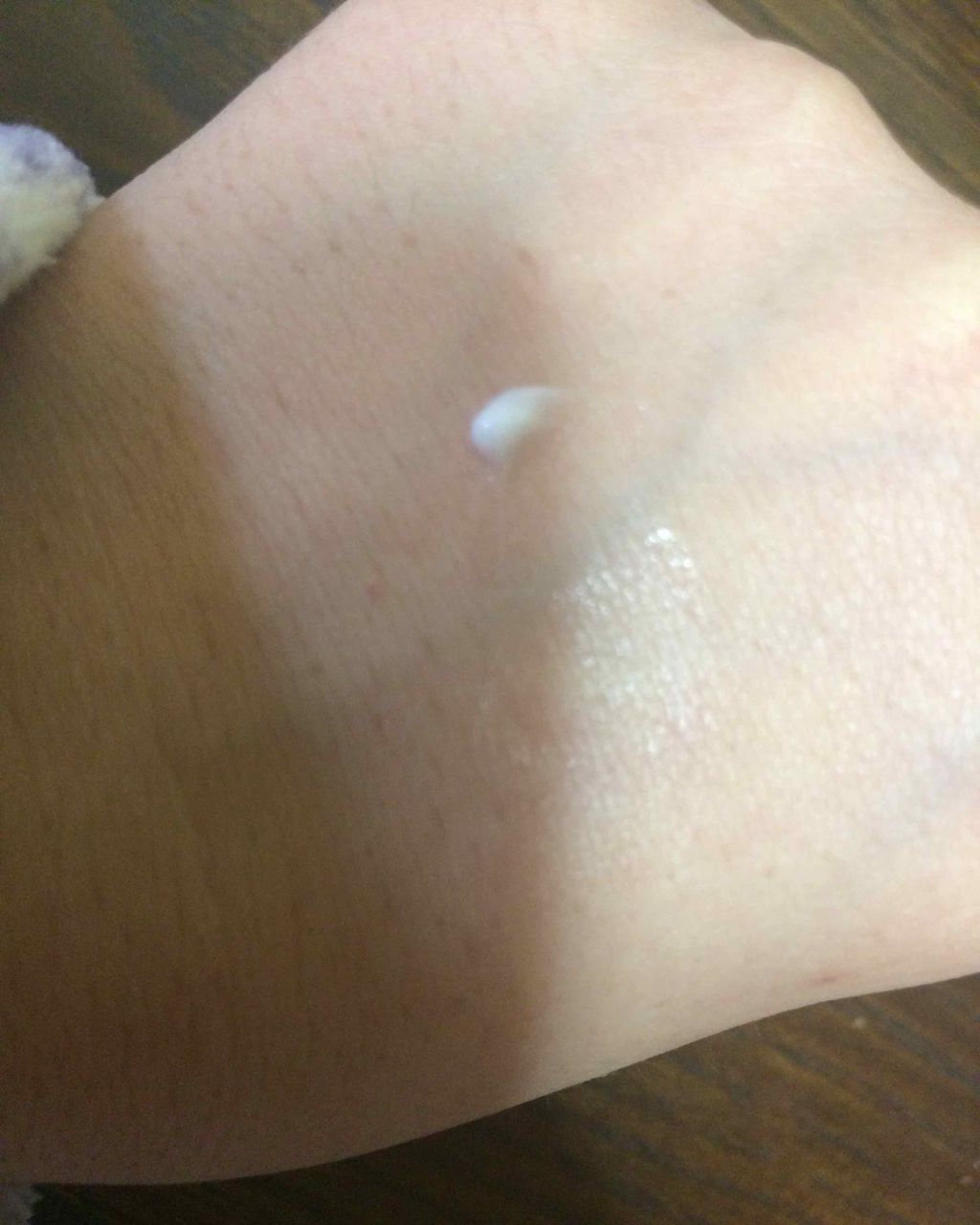 ラッピングモイスト ハンドクリーム/ドルティア/ハンドクリームを使ったクチコミ（2枚目）