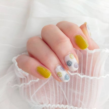 あちゃみん on LIPS 「ふんわり北欧風ネイル·パラドゥミニネイル2023春夏新色3カラ..」(2枚目)