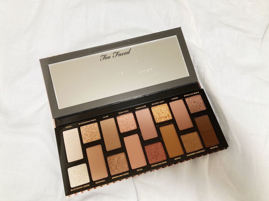 ボーン ディス ウェイ ザ ナチュラル ヌード アイシャドウ パレット/Too Faced/アイシャドウパレットを使ったクチコミ(2枚目)