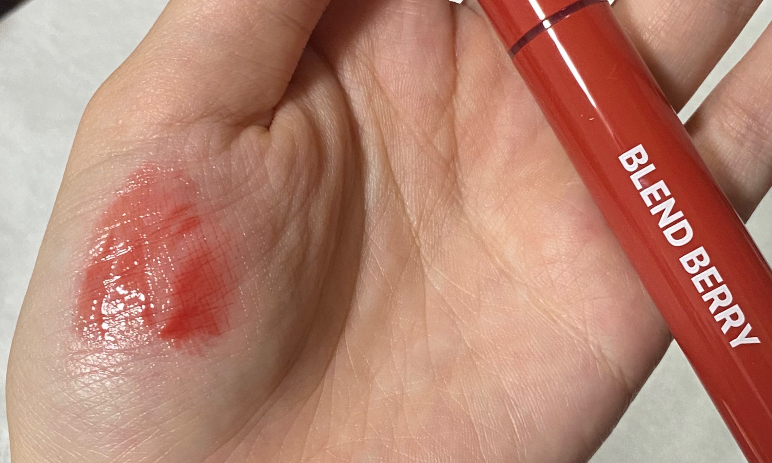 ブレンドベリー リップバルーン 002 惚気スカーレット/BLEND BERRY/口紅を使ったクチコミ（1枚目）
