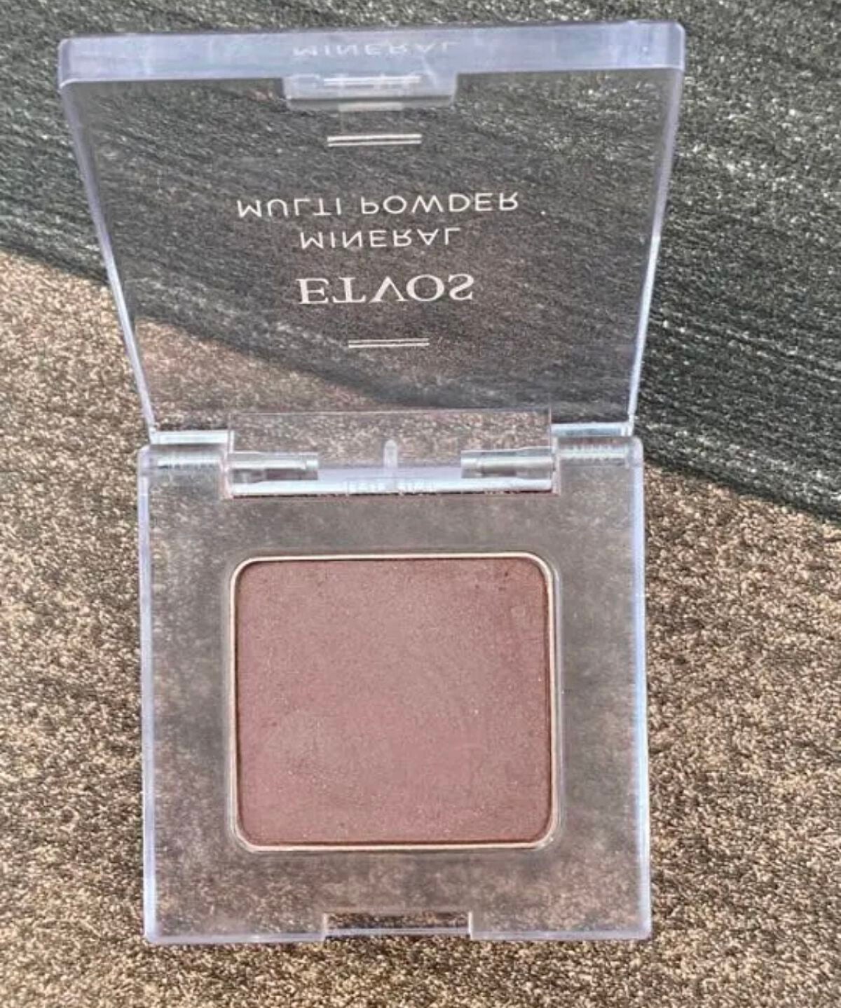 ミネラルマルチパウダー/エトヴォス/単色アイシャドウを使ったクチコミ(2枚目)