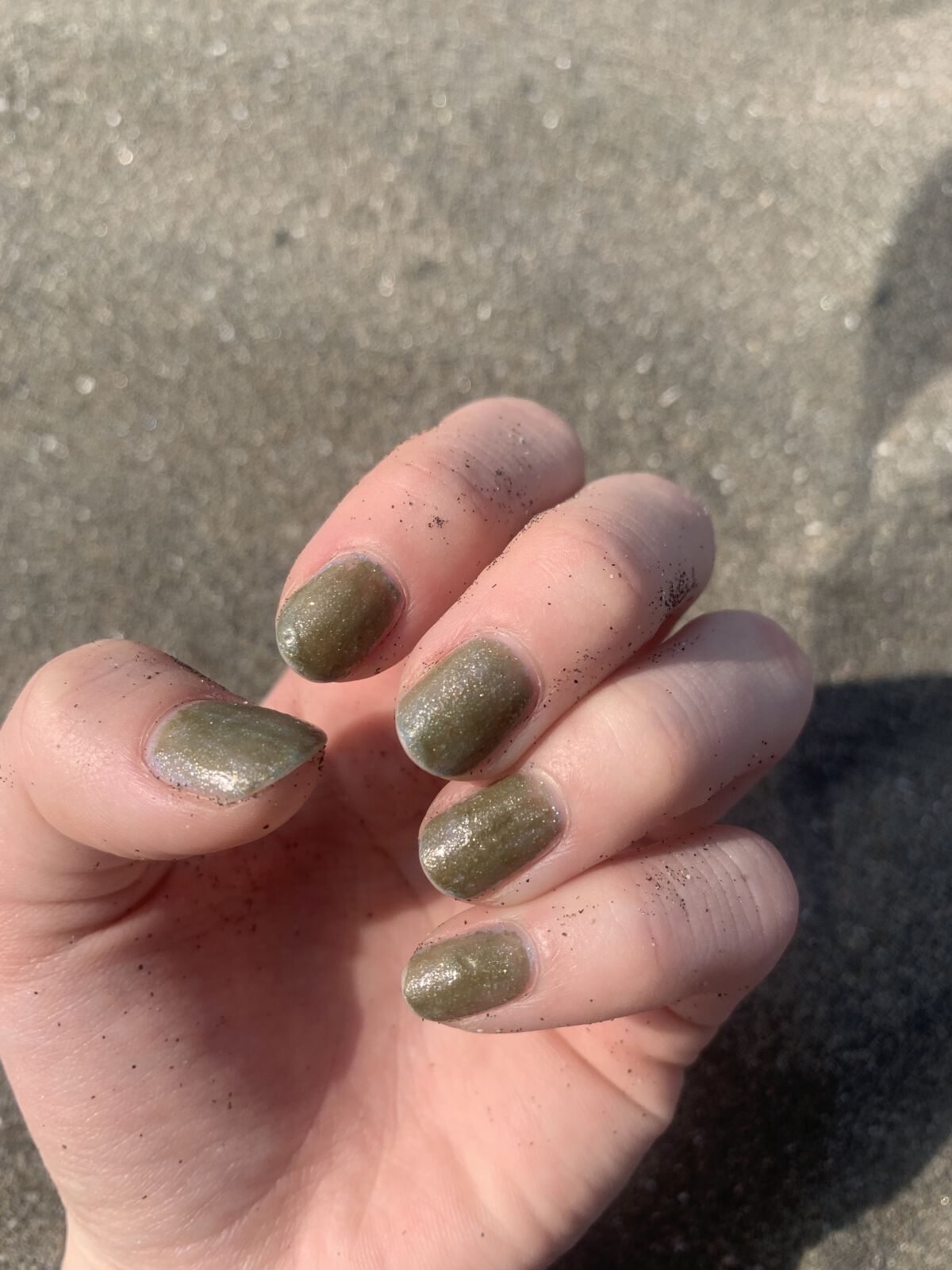 AC ネイルエナメル M/AC MAKEUP/マニキュアを使ったクチコミ（2枚目）