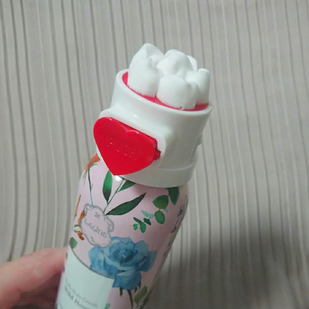 ワイルドローズ フラッフィーボディクリーム/Laline/ボディクリームを使ったクチコミ(2枚目)